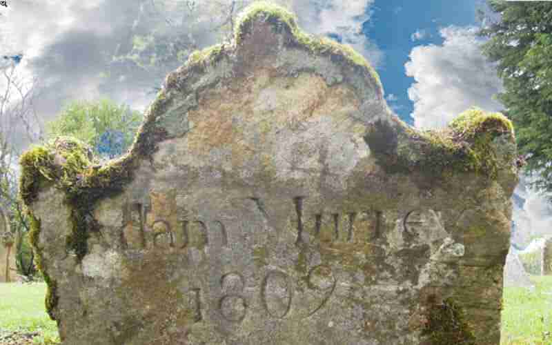 Variation of the Murray surname on a gravestone in Elgin Variation of the Murray surname on a gravestone in Elgin