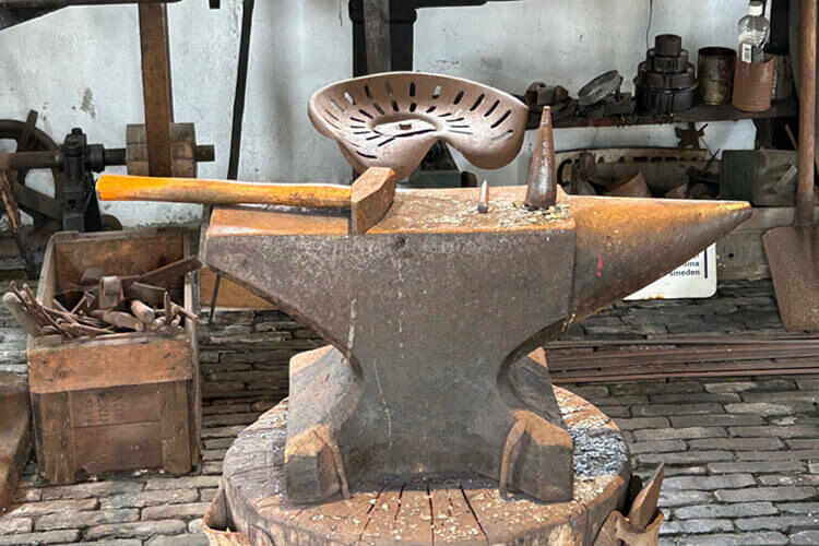 An anvil traditionally used in the blacksmith trade.